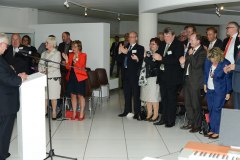 RJ0_3182_m