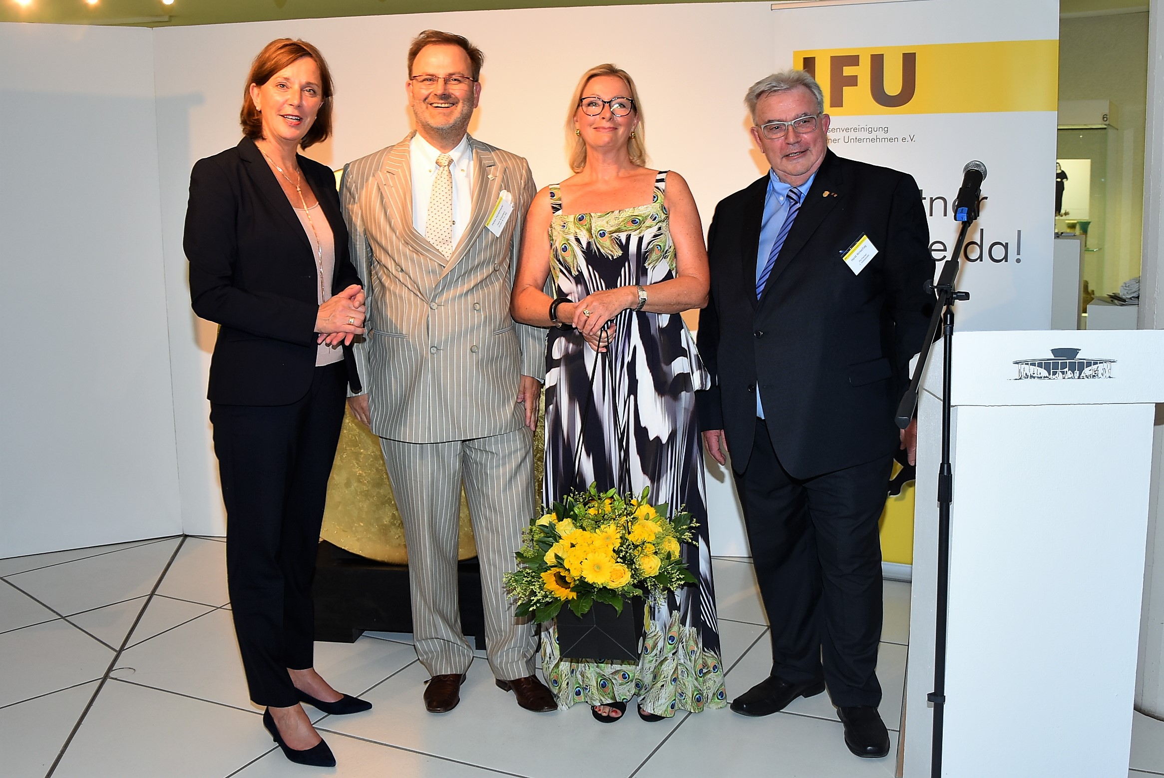 20180607sn IFU Preisverleihung Gruppenbild