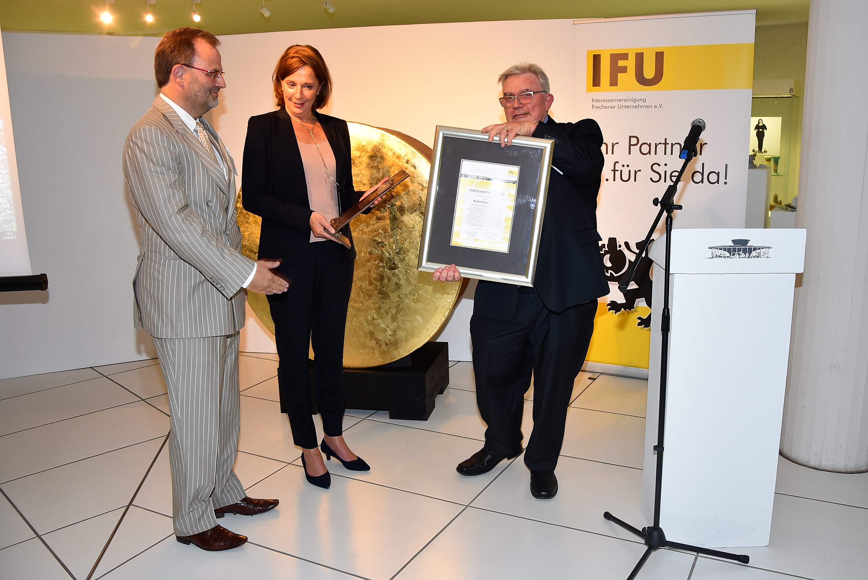 20180607sn IFU Preisverleihung Urkunde Ansicht